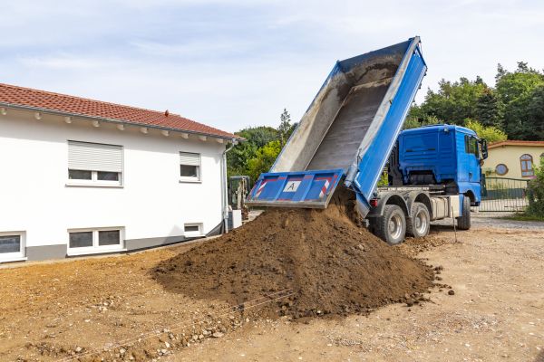 Garden Dirt Delivery in Taylor
