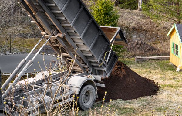 Yard Soil Delivery in Taylor