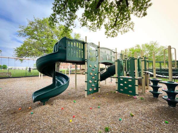 Playground Mulch Service in Taylor